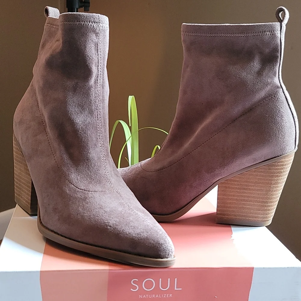 Soul Naturalizer Melodi Boots Taupe - Picture 1 of 3